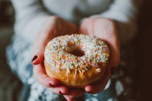 Donuts vegan faits a la machine a donuts